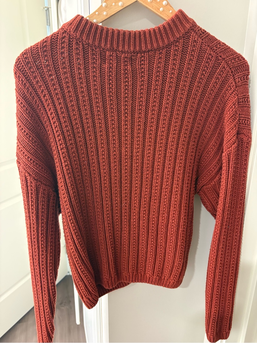 Universal Thread Ribbed Crewneck Sweater - Picture 3 of 3